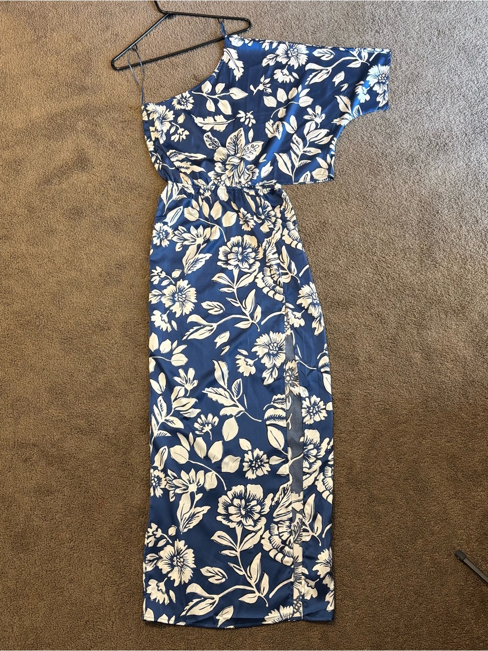 NWT Dress Day Navy Floral Satin Maxi Dress Size Small